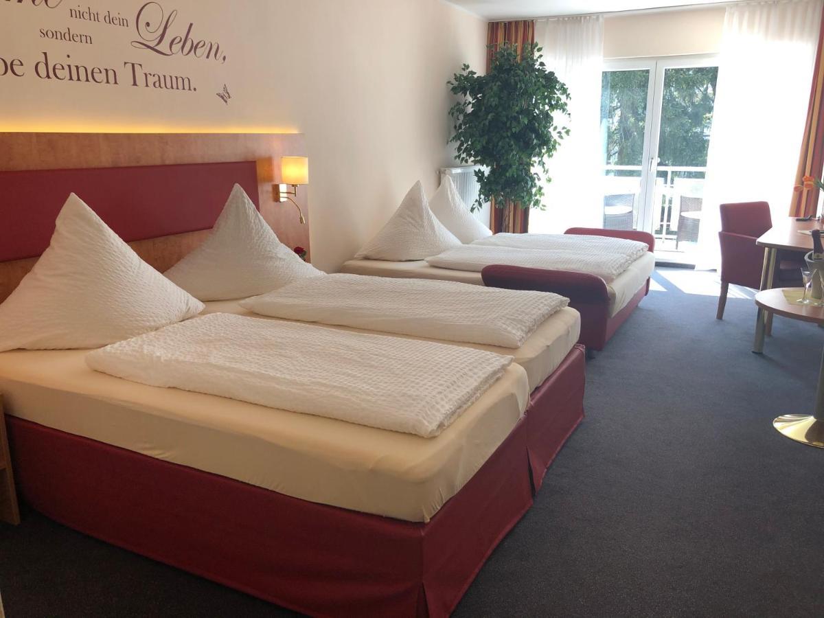 Hotel Haefner Bad Schönborn Esterno foto